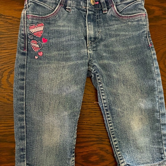Levi’s girls SIZE 6-SKIMMER/CAPRI..ADJUSTABLE WAIST/PINK STITCHING/HEARTS - Picture 1 of 8
